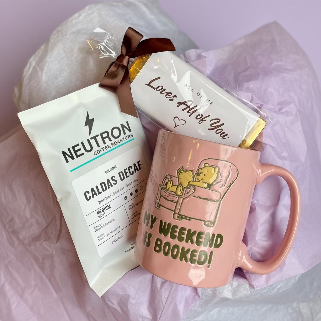 Pooh Bear "My Weekend is Booked" Gift Box